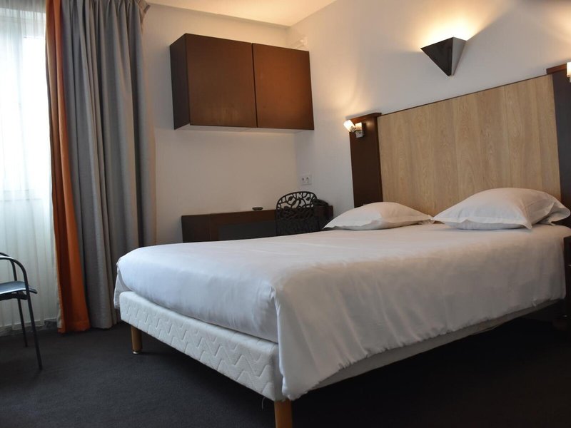 Adonis Arc Hotel Aix 37