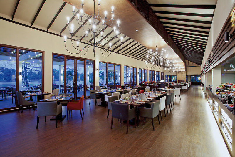 Centara Ceysands Resort & Spa 15