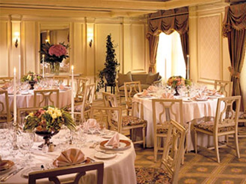 The Carlyle 7