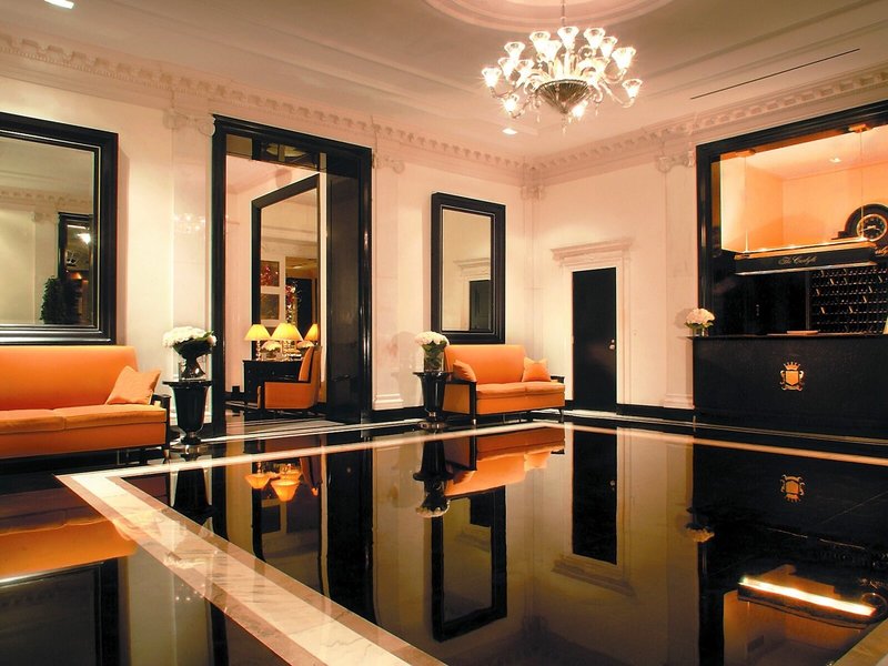 The Carlyle 9