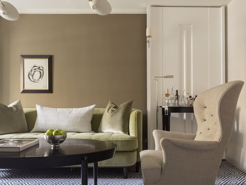 The Carlyle 13