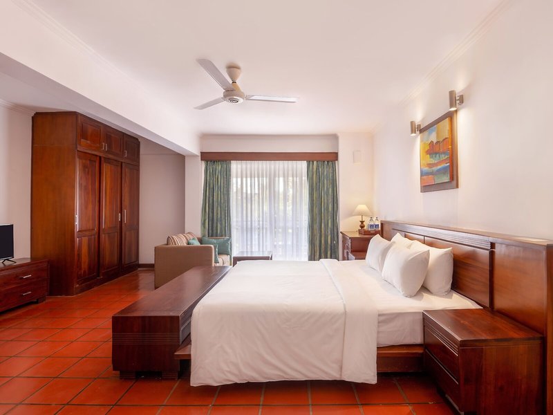 The Palms Hotel 37