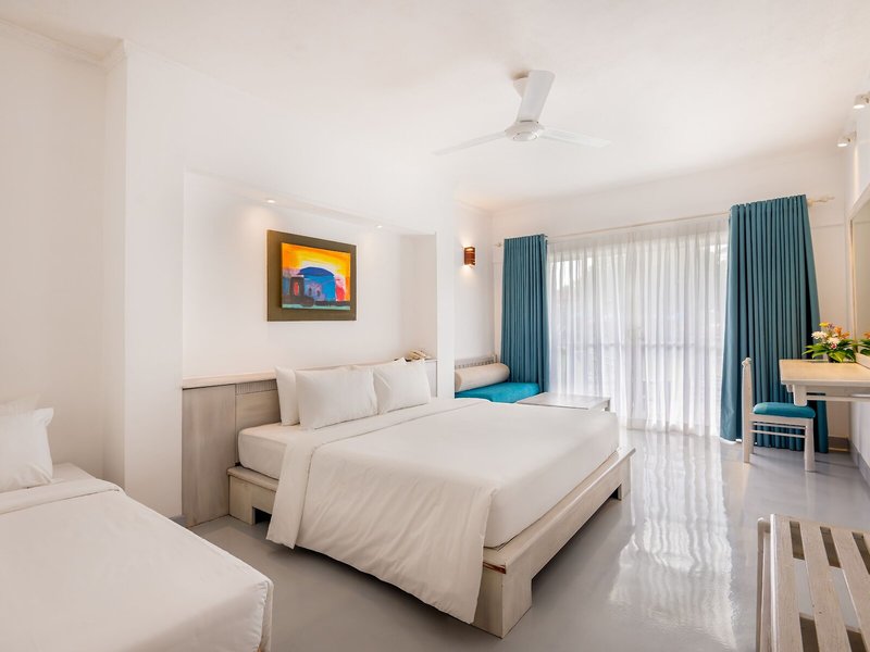 The Palms Hotel 49