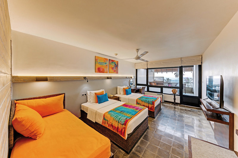 Hikka Tranz by Cinnamon 12