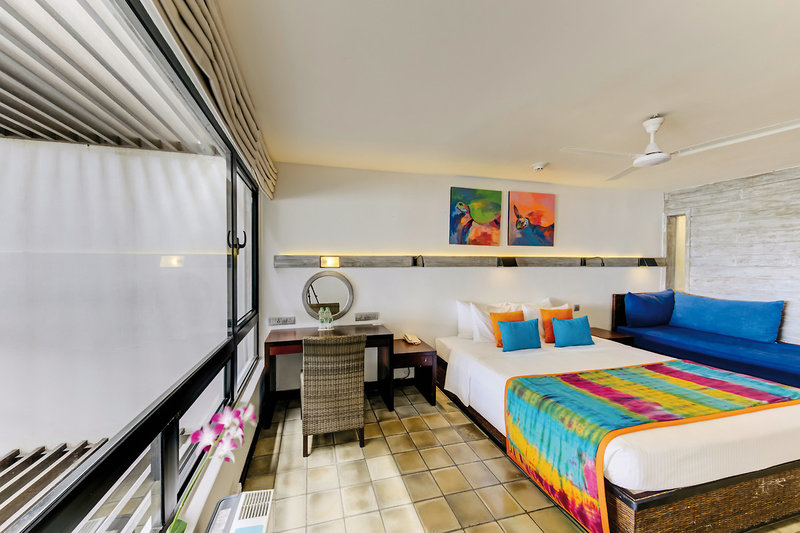 Hikka Tranz by Cinnamon 16