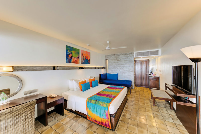 Hikka Tranz by Cinnamon 17