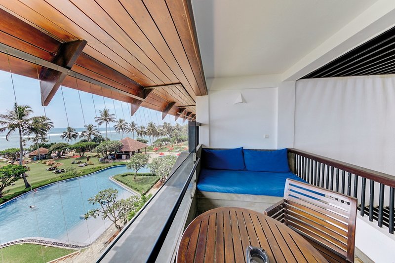 Hikka Tranz by Cinnamon 19