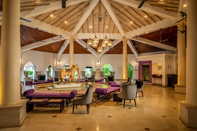 Tangerine Beach Hotel 13