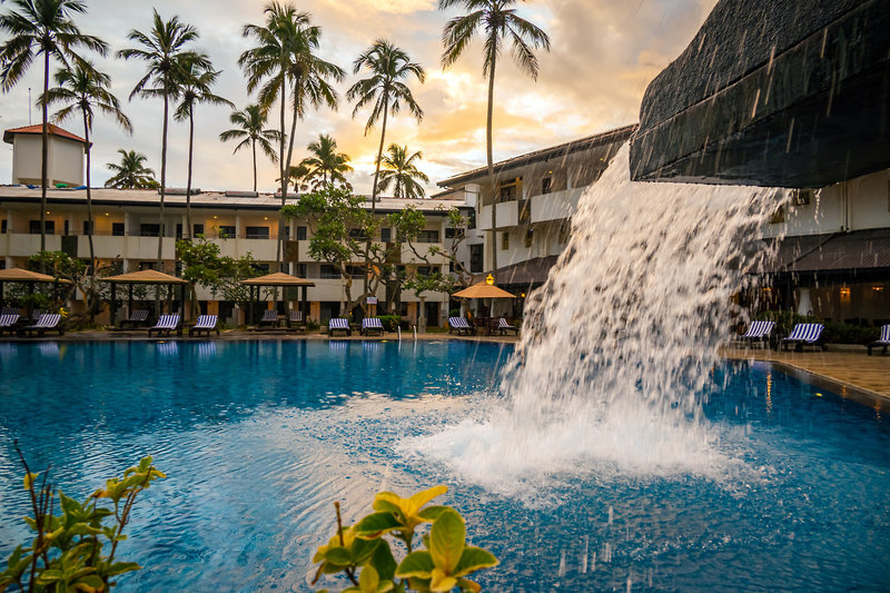 Tangerine Beach Hotel 17