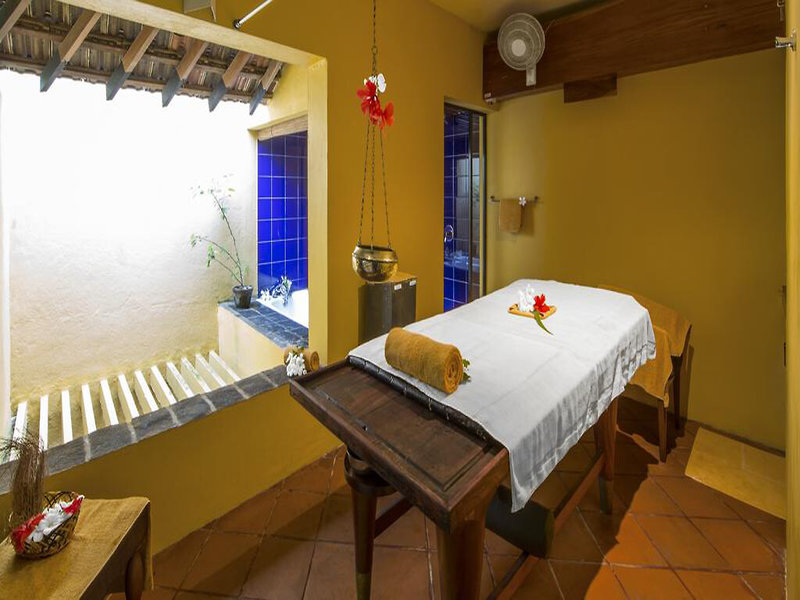 Tangerine Beach Hotel 11