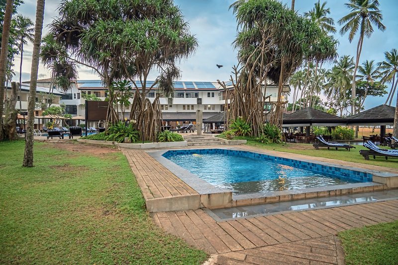 Tangerine Beach Hotel 5