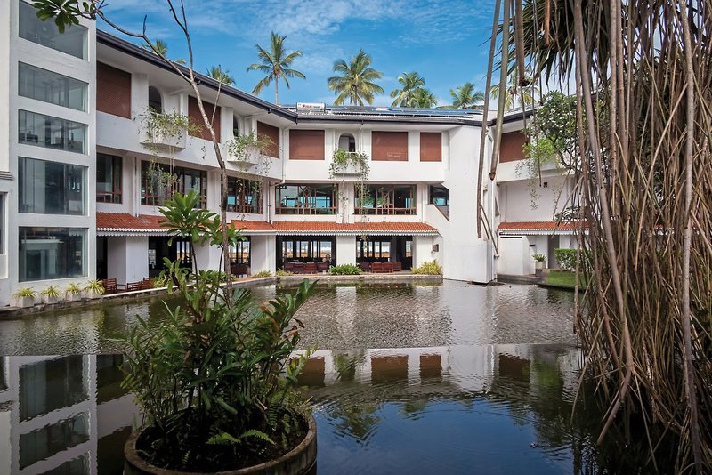 Tangerine Beach Hotel 8