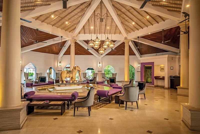 Tangerine Beach Hotel 14