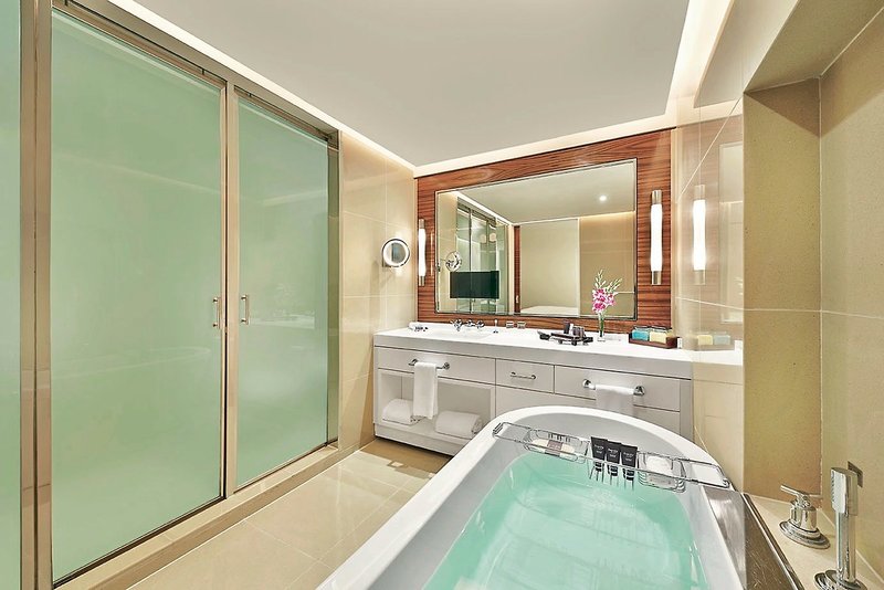 The Ritz-Carlton Bahrain  8