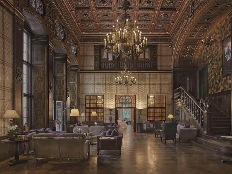 Patrick Hellmann Schlosshotel 12