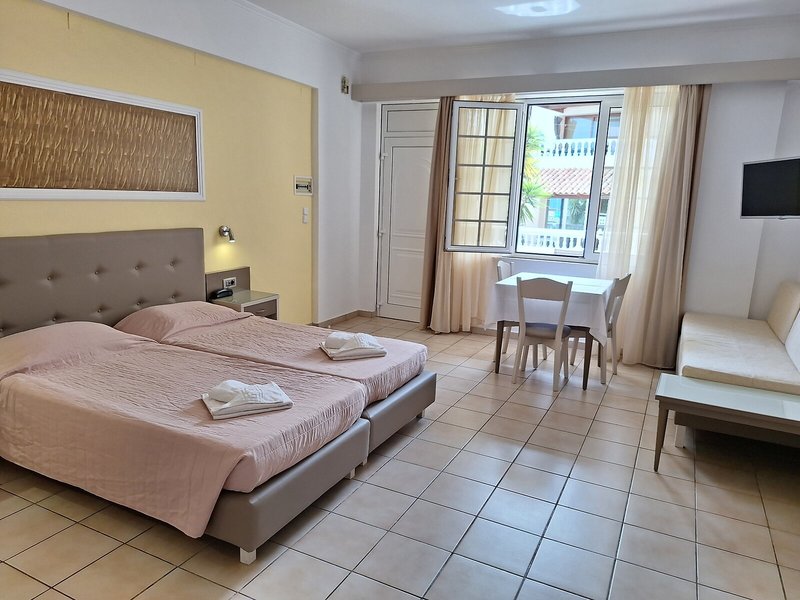 Perla Beach 32