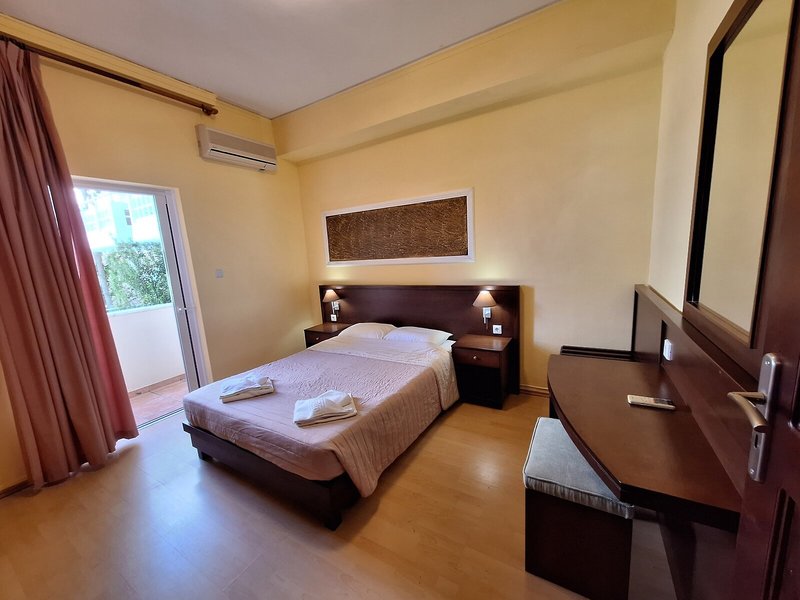 Perla Beach 42