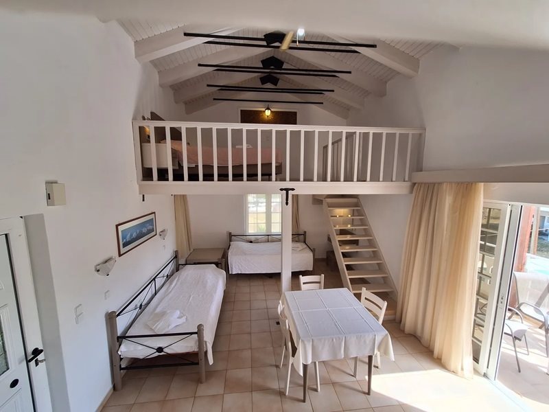 Perla Beach 24