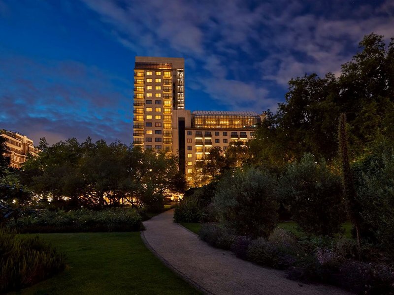 Carlton Tower 4