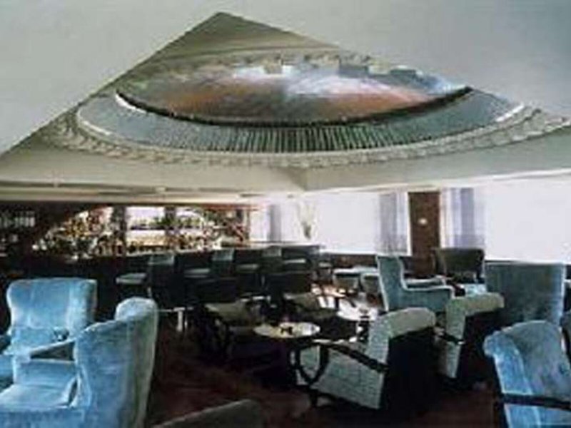 Carlton Tower 11