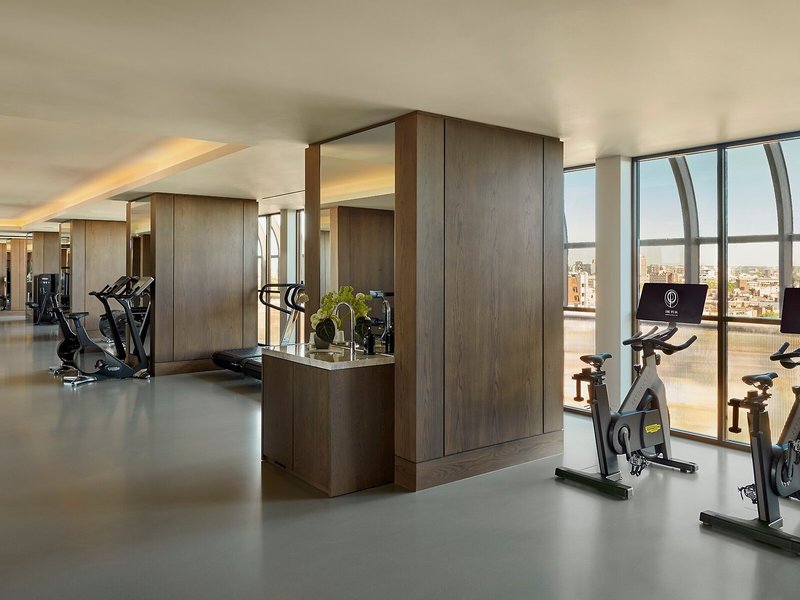 Carlton Tower 26