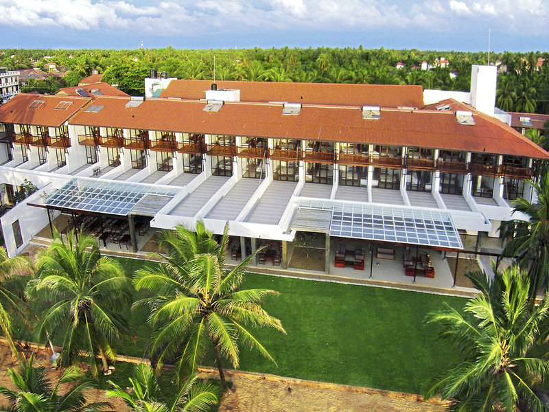 Goldi Sands 2