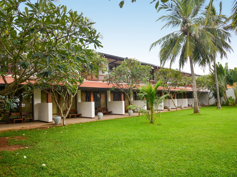 Goldi Sands 3