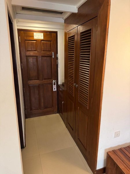 Goldi Sands 42