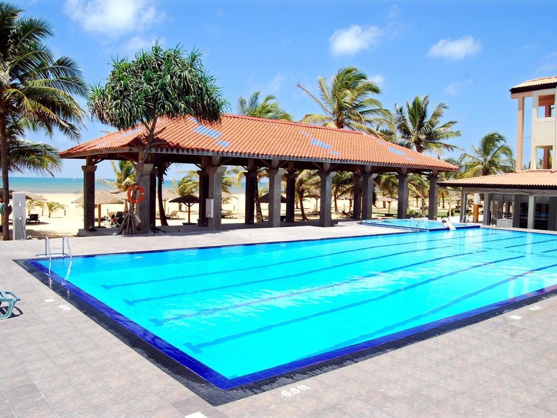 Goldi Sands 13