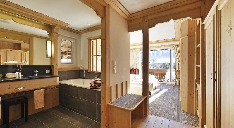 ERMITAGE Wellness- & Spa Hotel 3
