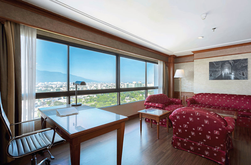 Centara Riverside Hotel Chiang Mai 16