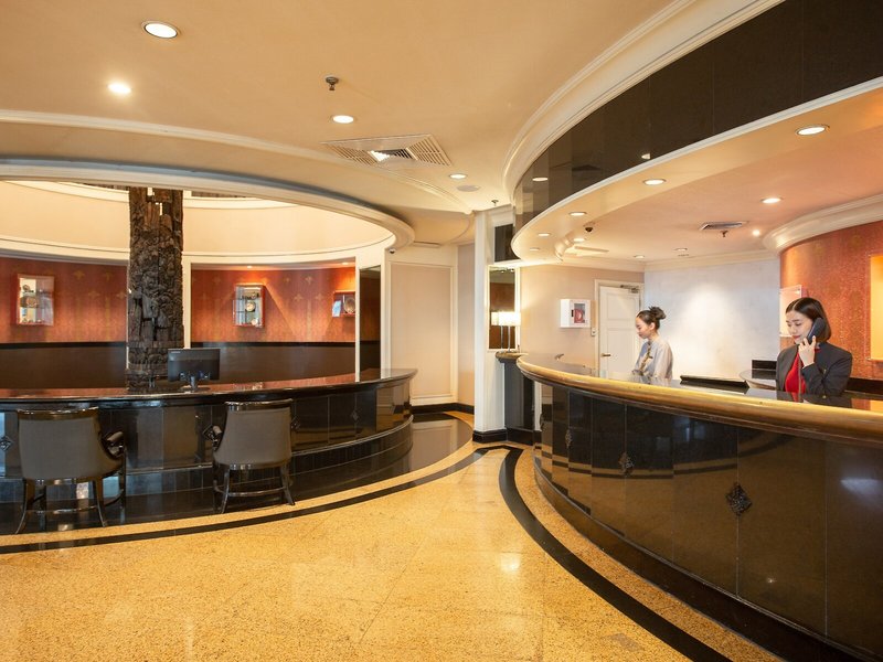 Holiday Inn Chiang Mai 12