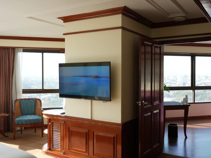 Holiday Inn Chiang Mai 35