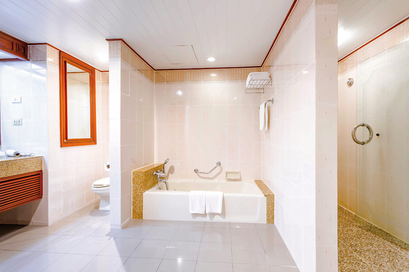 Holiday Inn Chiang Mai 12