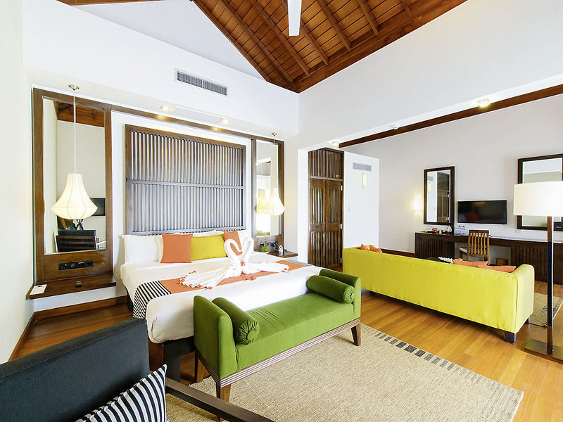 Club Hotel Dolphin 5