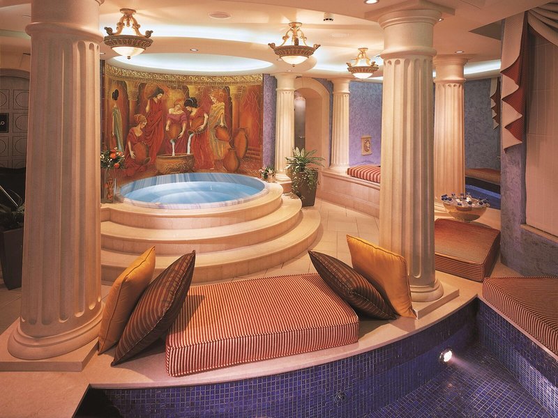 The Fairmont Dubai 8