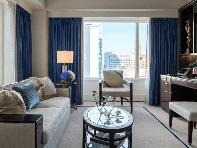 The Peninsula Chicago 17