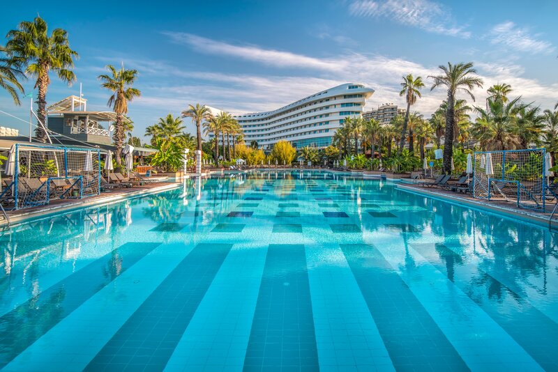 Concorde de Luxe Resort 2