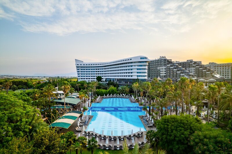 Concorde de Luxe Resort 3