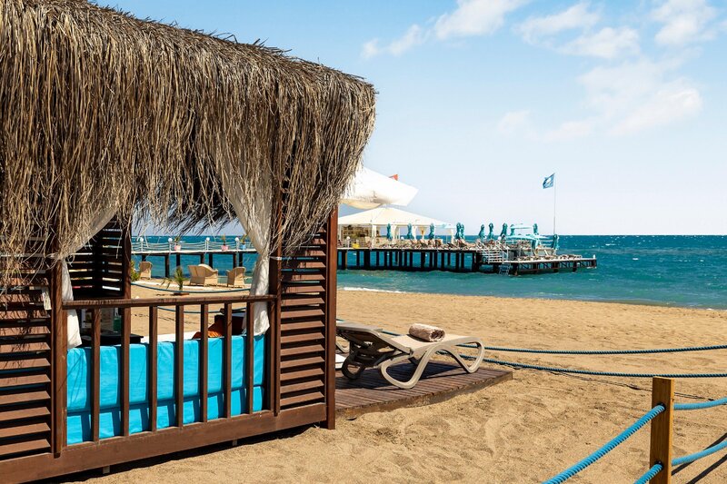 Concorde de Luxe Resort 95