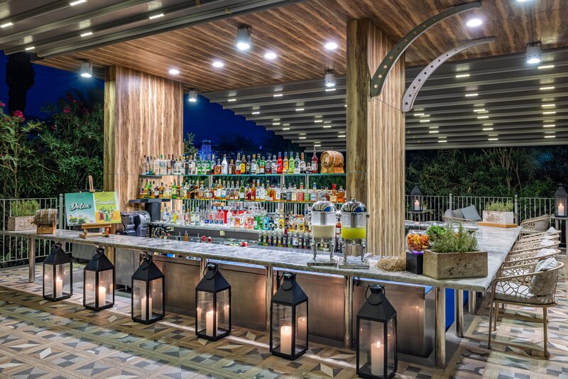 Concorde de Luxe Resort 210