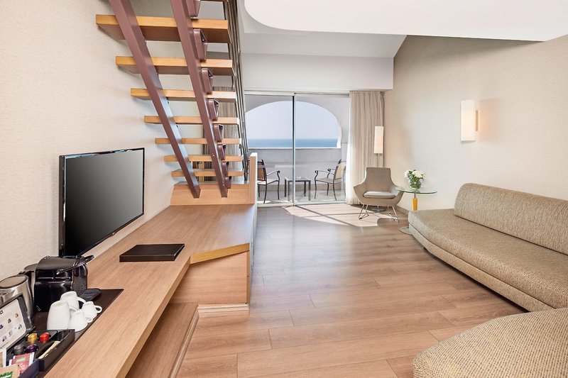 Concorde De Luxe Resort 8