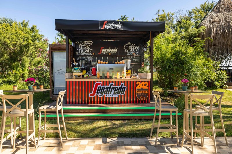 Concorde De Luxe Resort 8