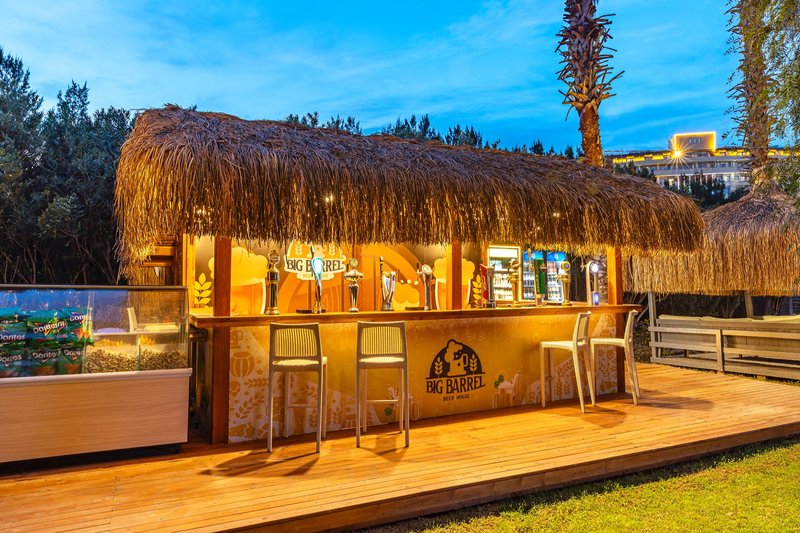 Concorde De Luxe Resort 12