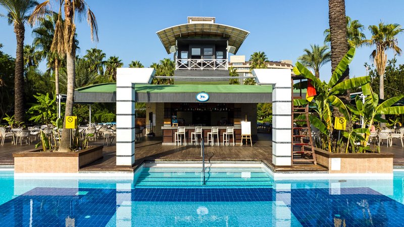 Concorde De Luxe Resort 14