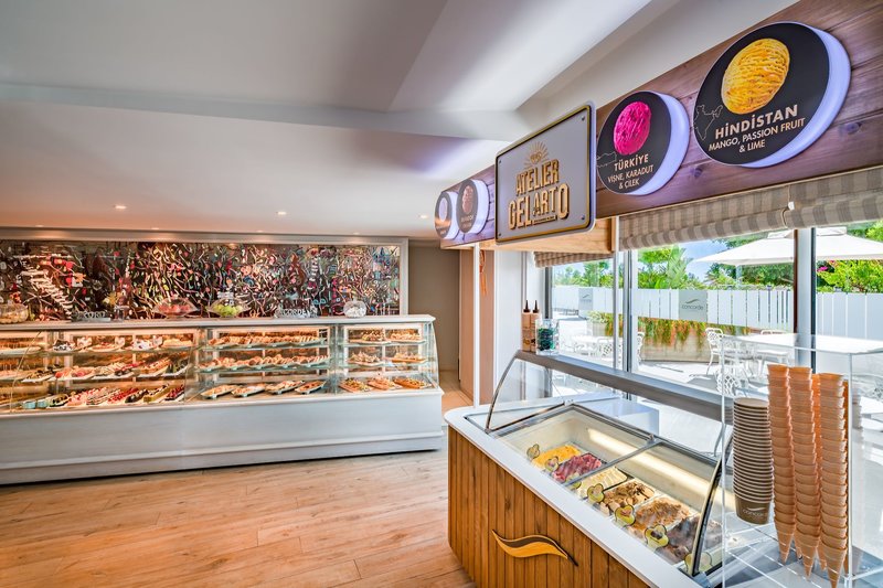 Concorde De Luxe Resort 16