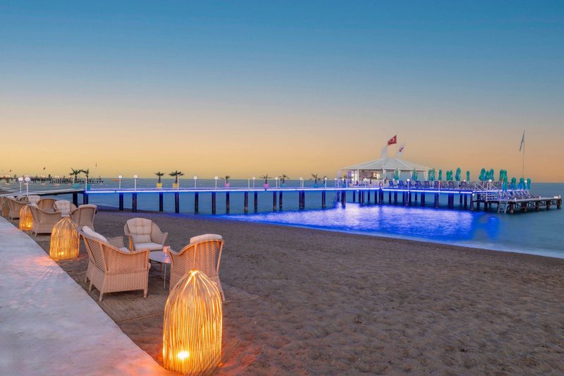 Concorde De Luxe Resort 20