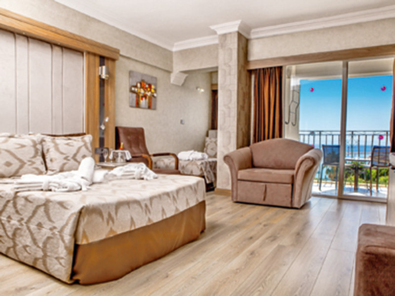 Laur Hotels Experience & Elegance 3