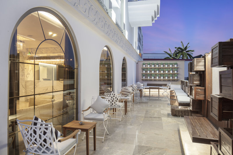 Blue Marlin Deluxe Spa & Resort 9