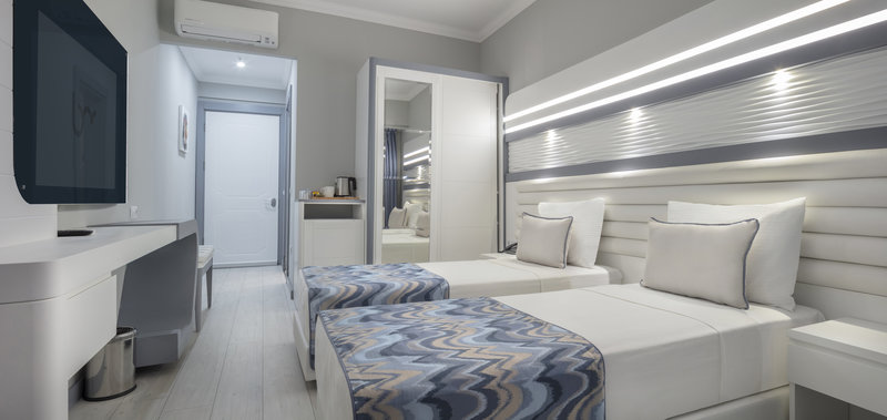 Blue Marlin Deluxe Spa & Resort 23